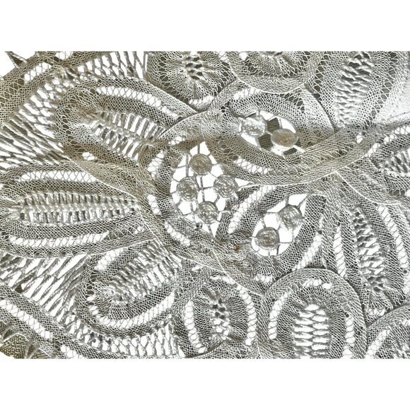 Handmade Belgian Lace Table Runner 38"x17.25" White Oval VGUC Wedding Dinner - Picture 4 of 10